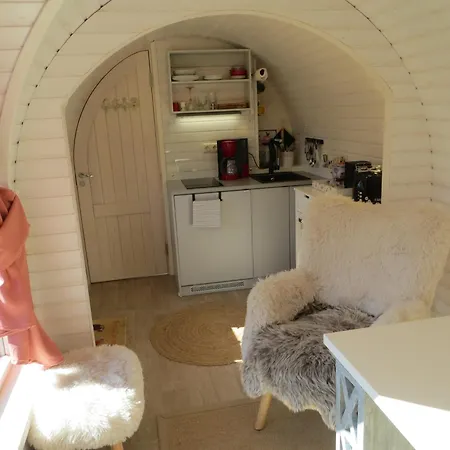 Guest house Bettis - Uebernachten Im Iglu-tinyhaus *