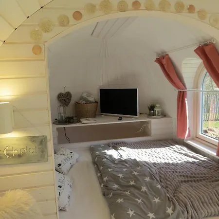 Bettis - Uebernachten Im Iglu-tinyhaus Guest house Tostedt (Lower-Saxony)