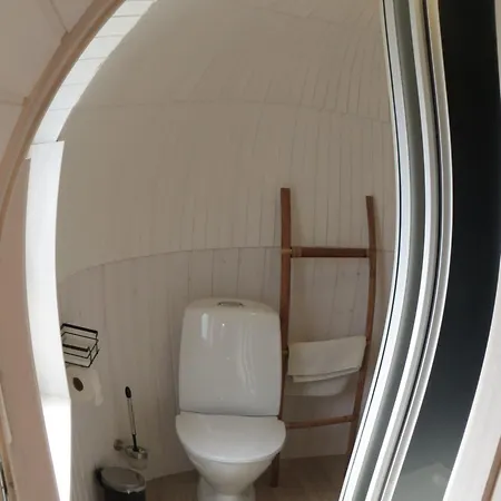 Guest house Bettis - Uebernachten Im Iglu-tinyhaus